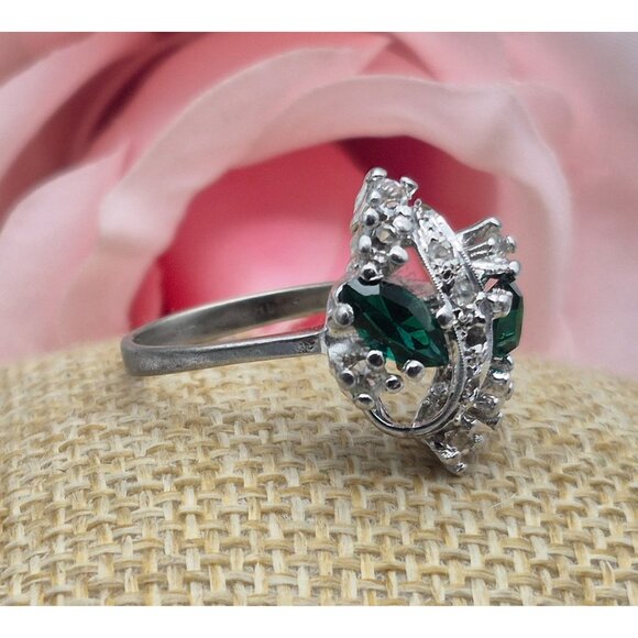 Cocktail Ring Silver Tone Clear Crystal & Green Marquise Fashion Jewelry Size 8 - Picture 5 of 8